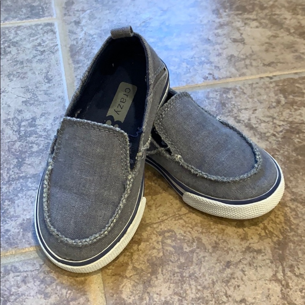 Crazy 8 boat shoe slides